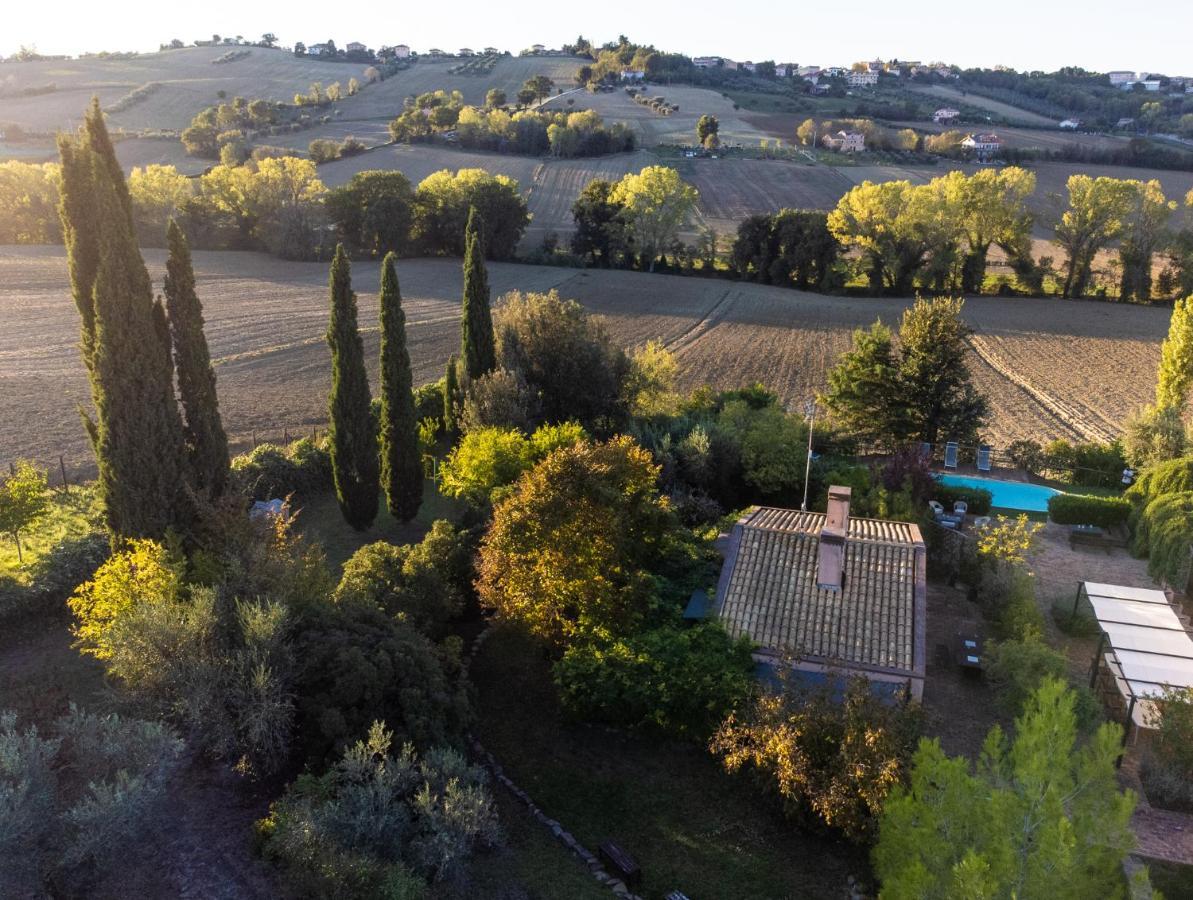 Casali Marchigiani - Ville Vacanza Private Con Piscina Ostra 外观 照片